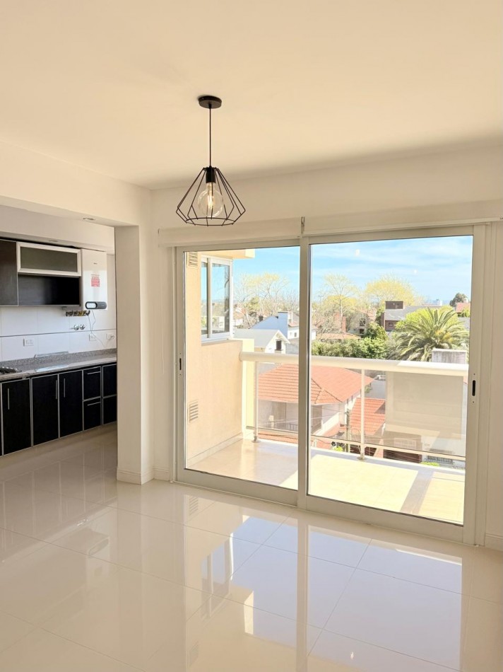 Departamento en Alquiler 24 meses, dos ambientes con cochera
