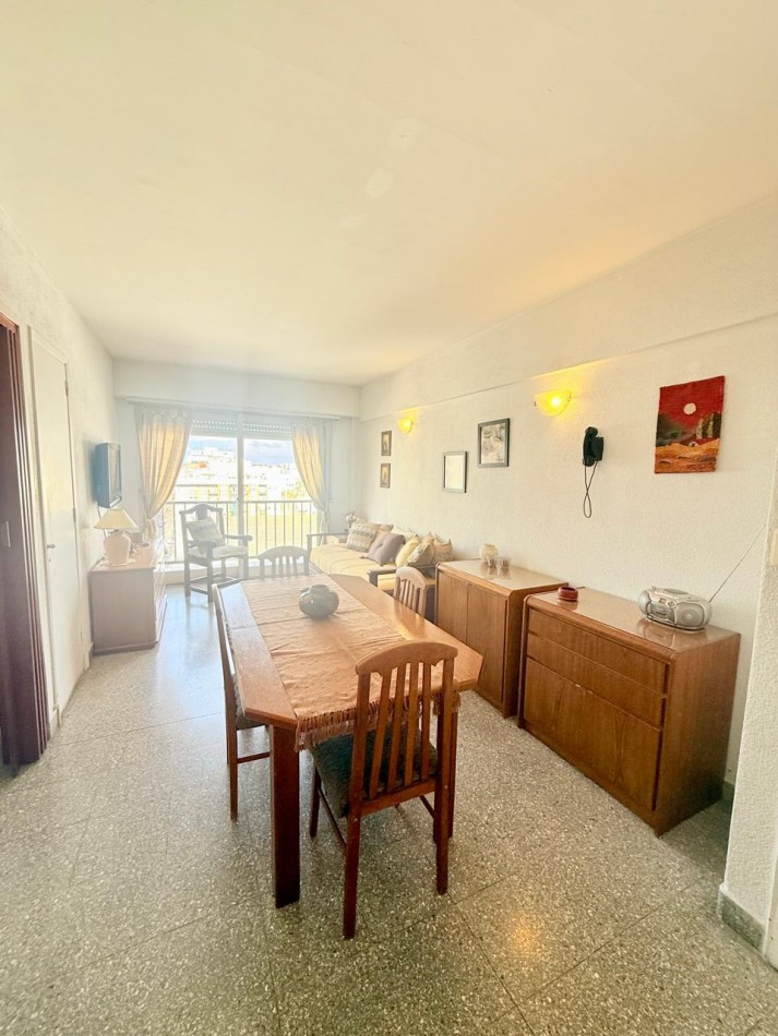 Departamento 2 ambientes en venta zona centro